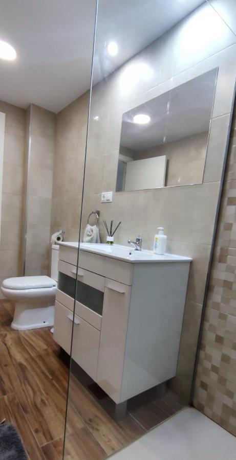 Acogedor Atico En Pleno Centro Apartment Гранада Екстериор снимка